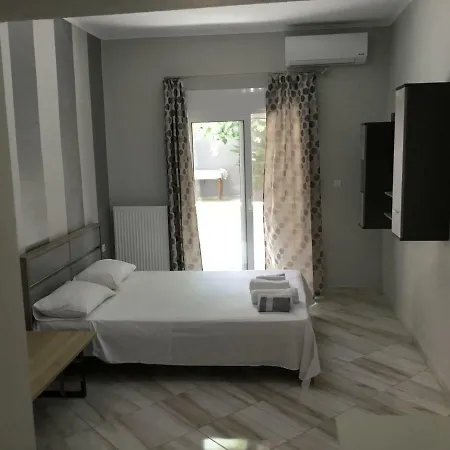 Panos House Апартаменты Лименария