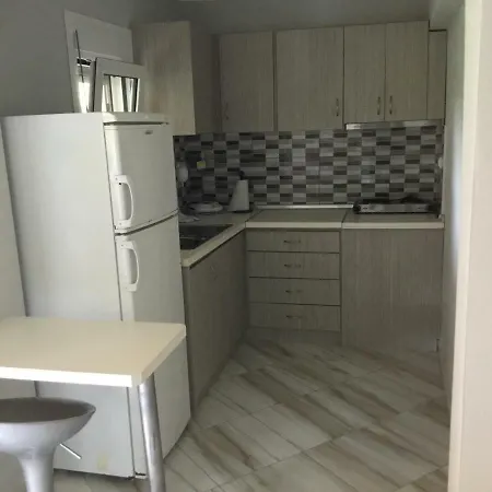 Panos House Apartment