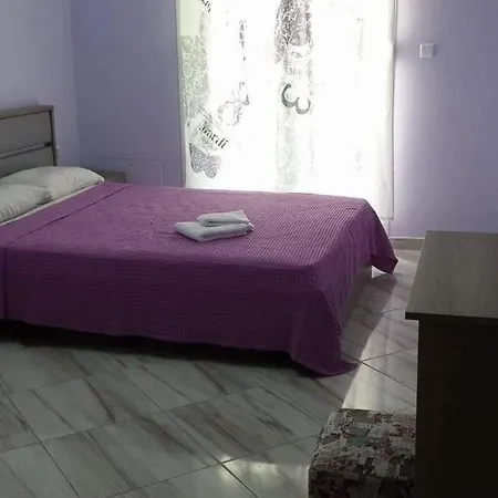 Panos House Apartment